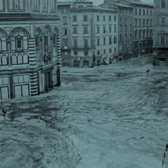 אל תתן ליופי לשקוע: כשהארנו הציף את פירנצה