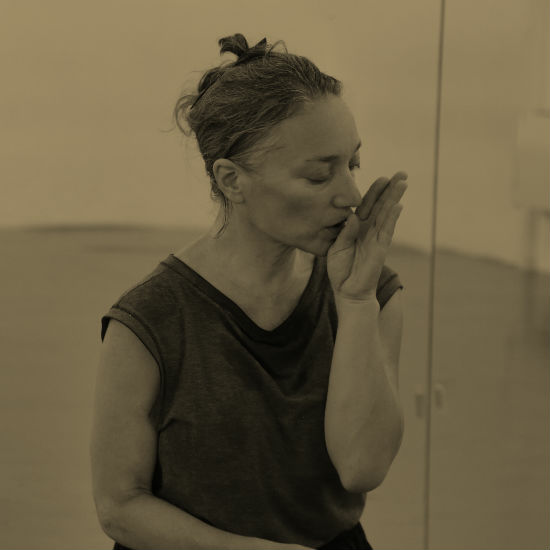 הכוראוגרפית והרקדנית נעה דר