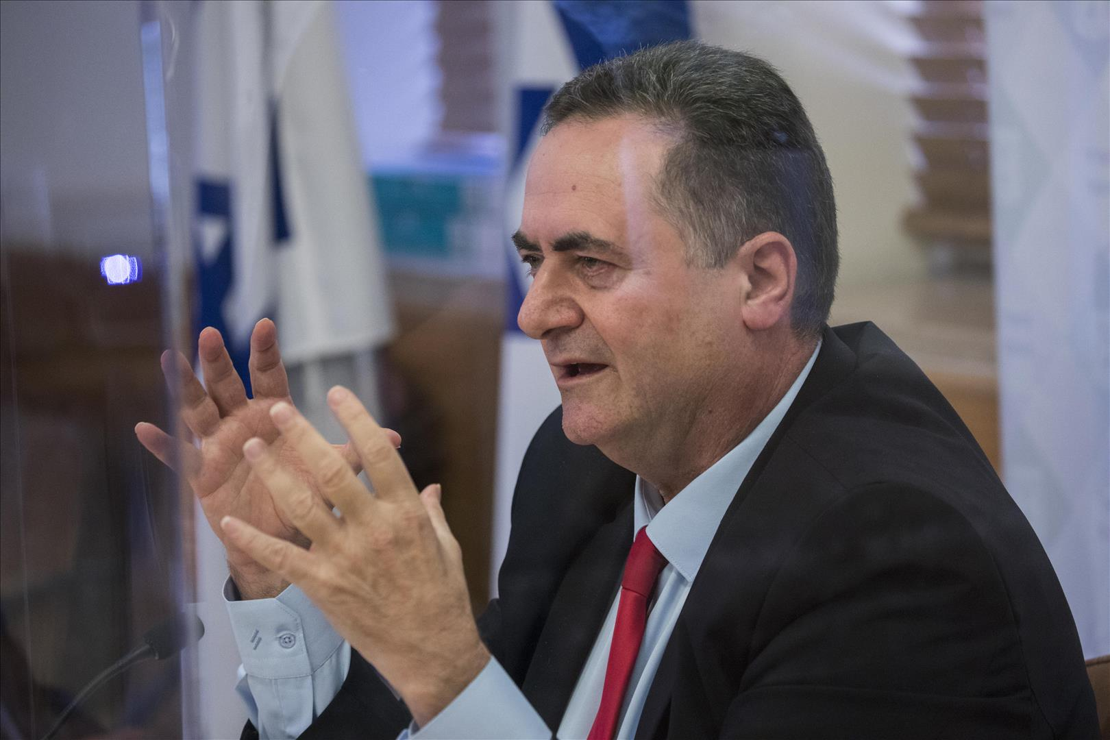 השר ישראל כ"ץ: אהוד ברק ויאיר גולן מסיתים לאלימות
