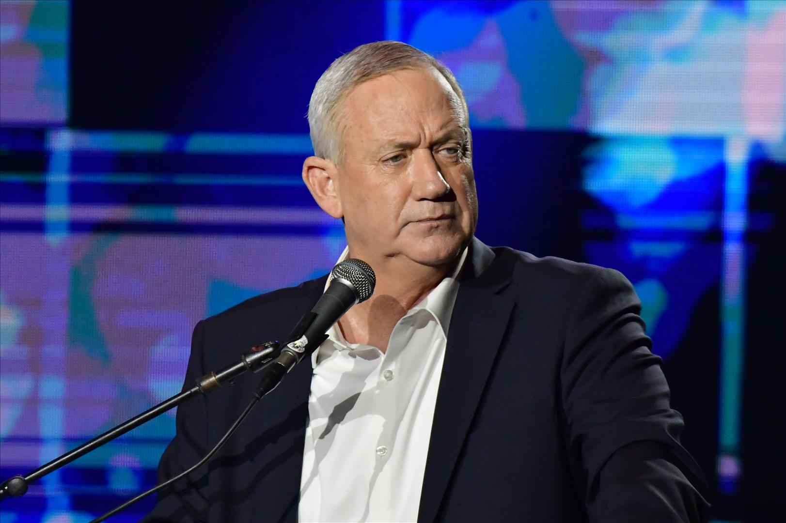 שר הביטחון בני גנץ: "מחיר הנופלים יושב עליך כמפקד"