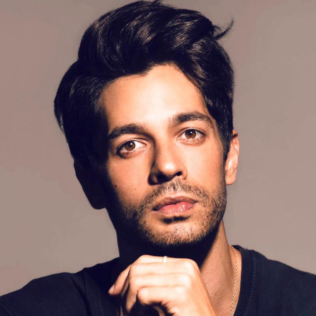 שי גבסו מתפלל לשחרור החטופים בסינגל חדש: "מוזיקה היא פתח לשאר רוח"