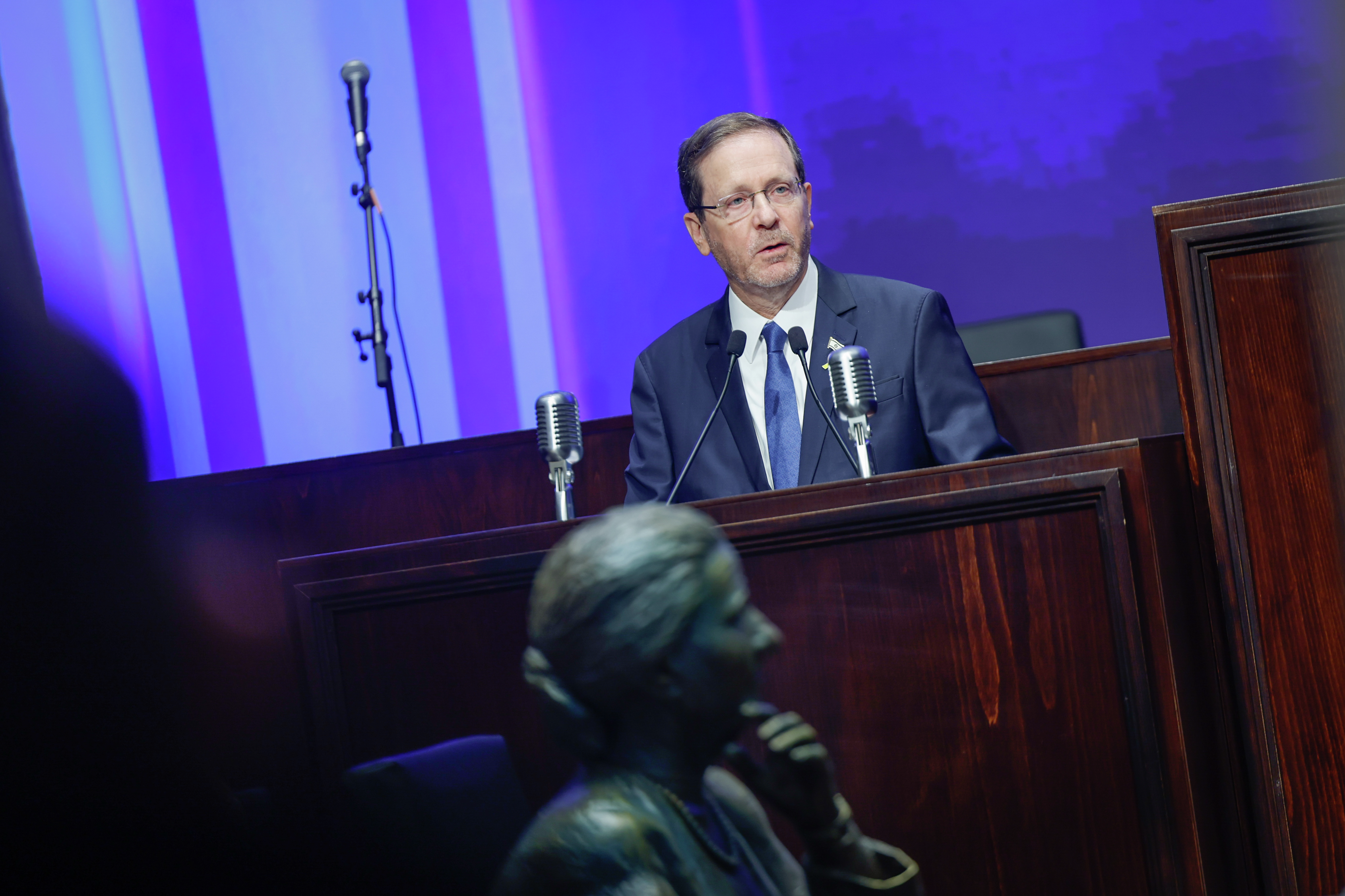 "אני תומך לחלוטין בכך שיאומץ מתווה טראמפ, ושנוכל לצאת לדרך ולראות את היום שאחרי”