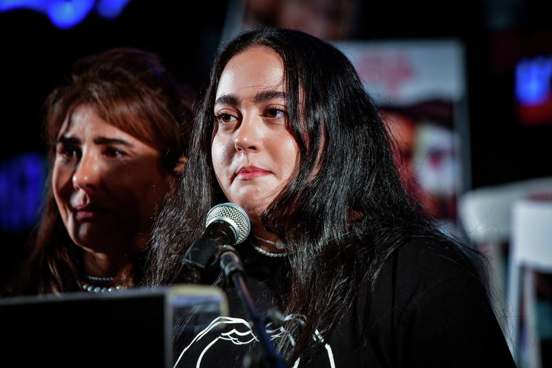 "עמדנו בצפירה והדלקנו נרות": מסע ההישרדות של לירי בשבי