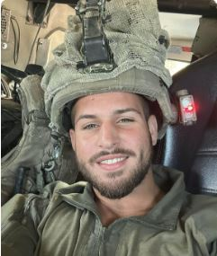 אבא של דולב ז"ל: כמה דקות לפני שנהרג שלח לי "אבא אני אוהב אותך, תשמור על אמא ועל אור"