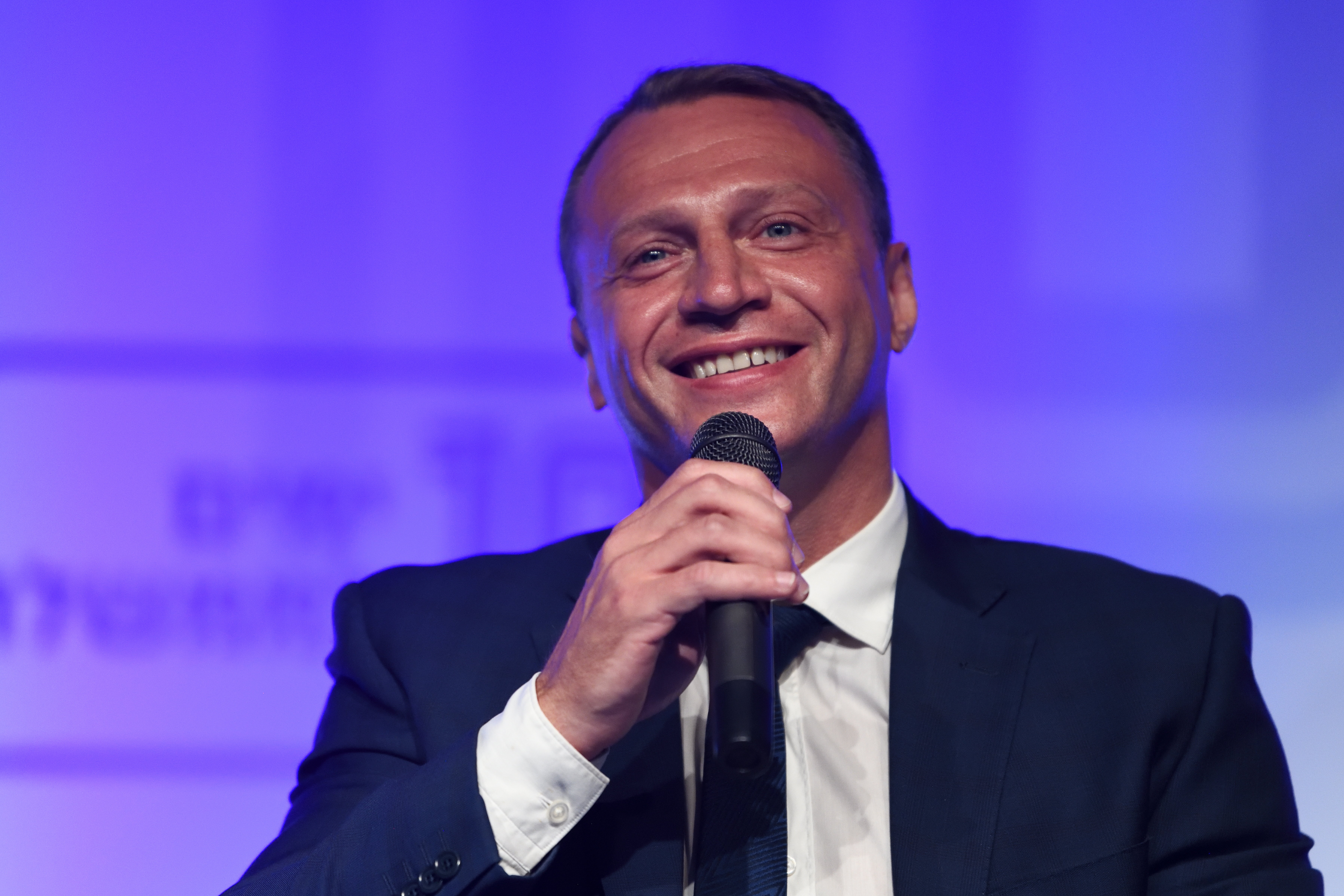 "נביא להחלטת ממשלה לפצות את הענף"