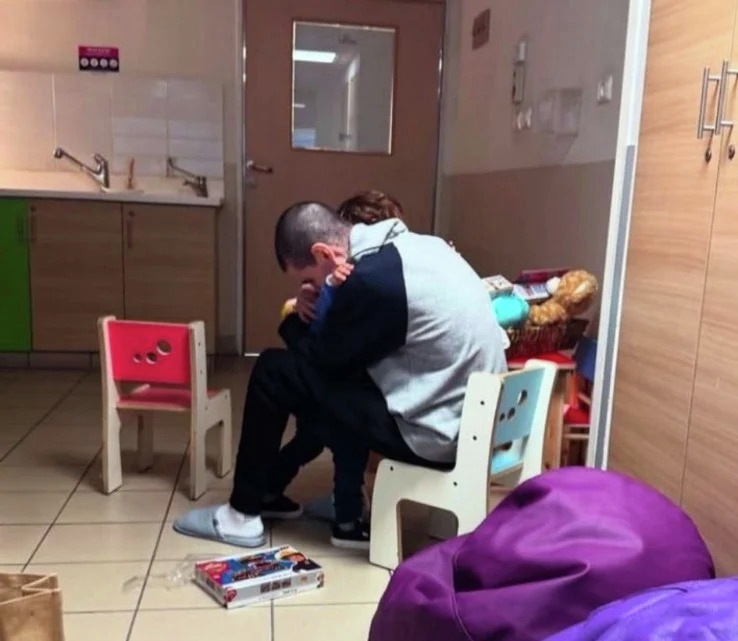 המפגש של אור עם בנו: "אלמוג אמר 'אימא לא תחזור', הוא יעזור לאור עם הטראומה"