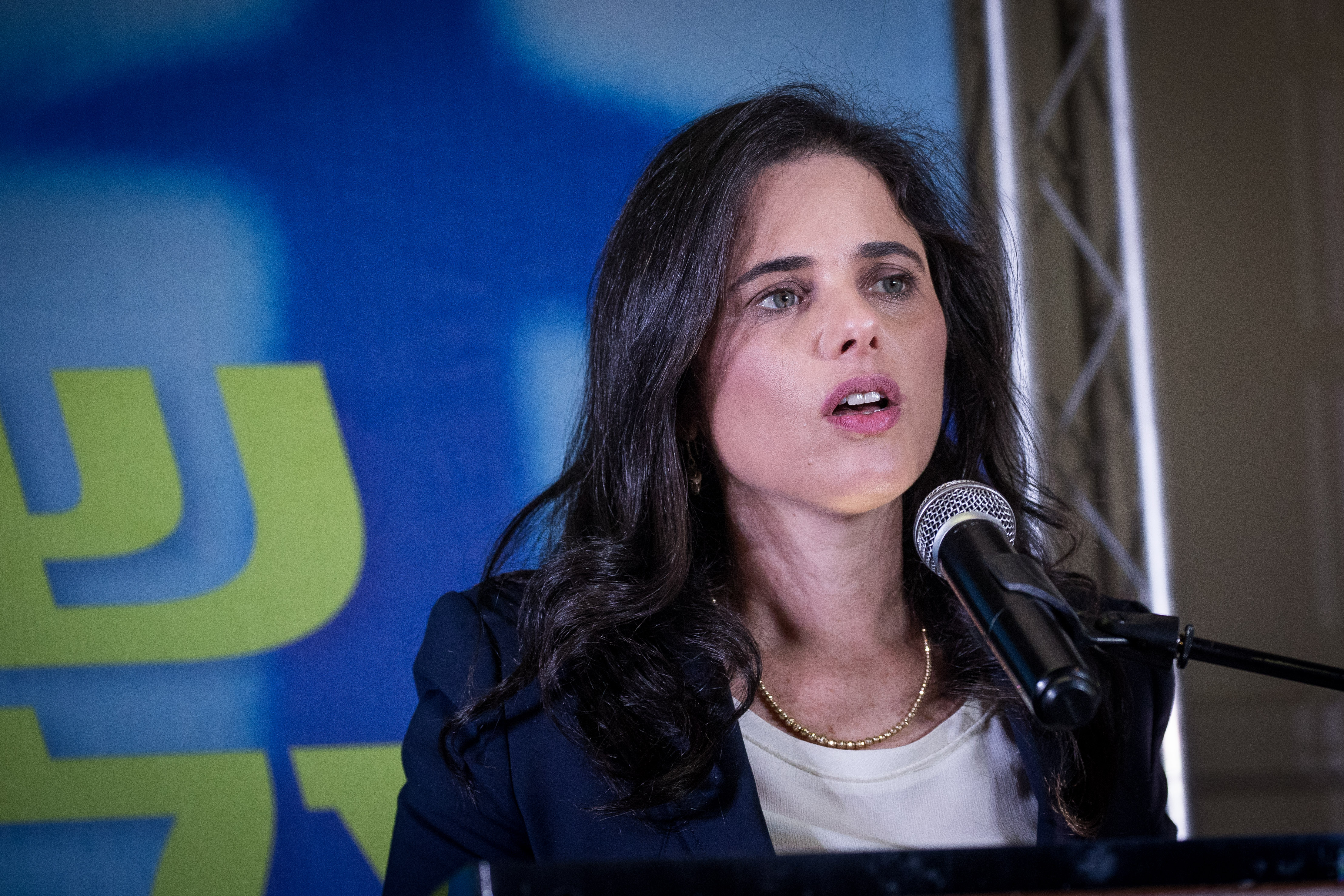 "רק אחרי החקירות נתניהו החליט לקדם רפורמות במערכת המשפט"