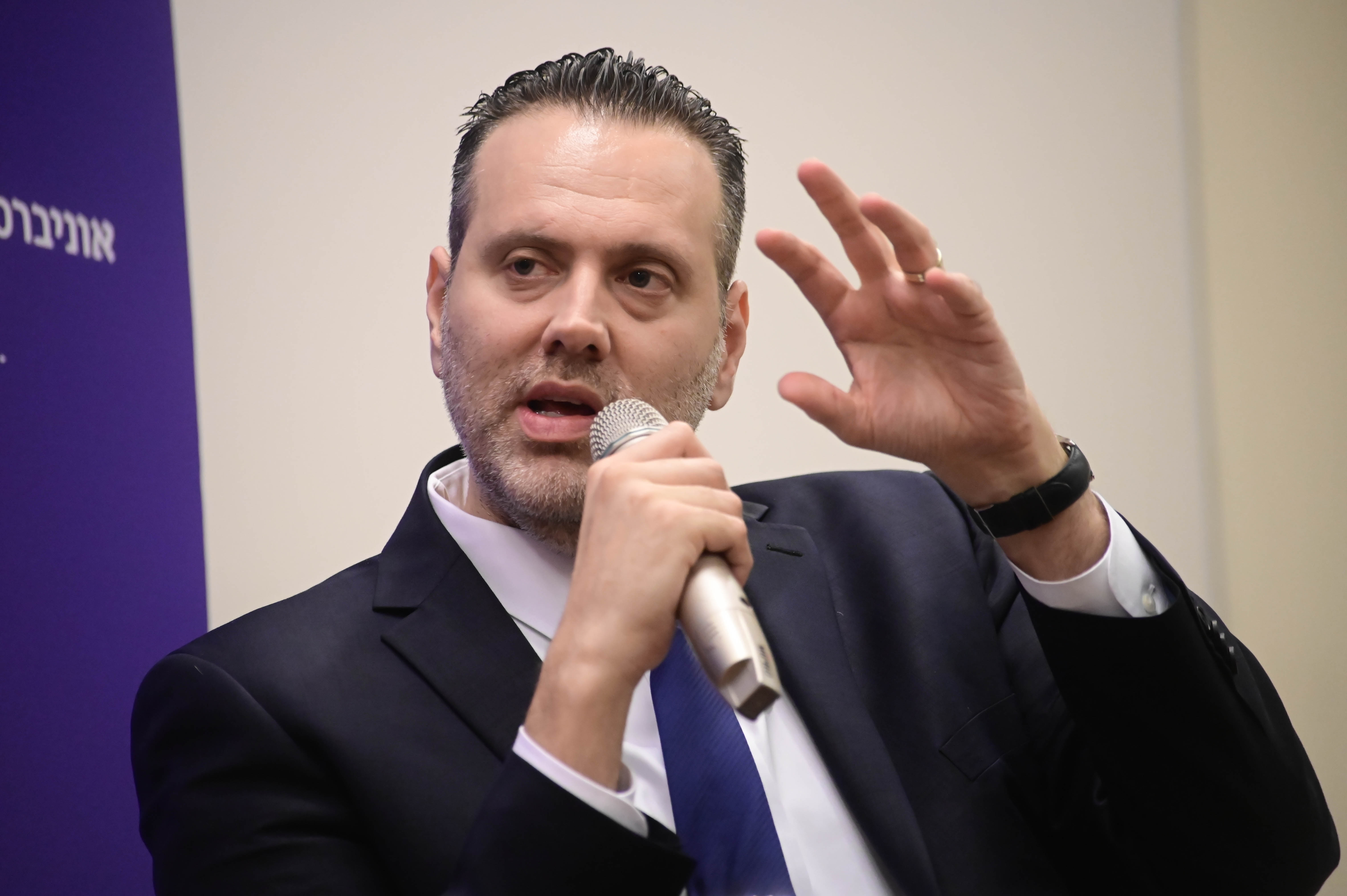 ח"כ מיקי זוהר: אנחנו בליכוד לא צריכים לאיים על אף אחד