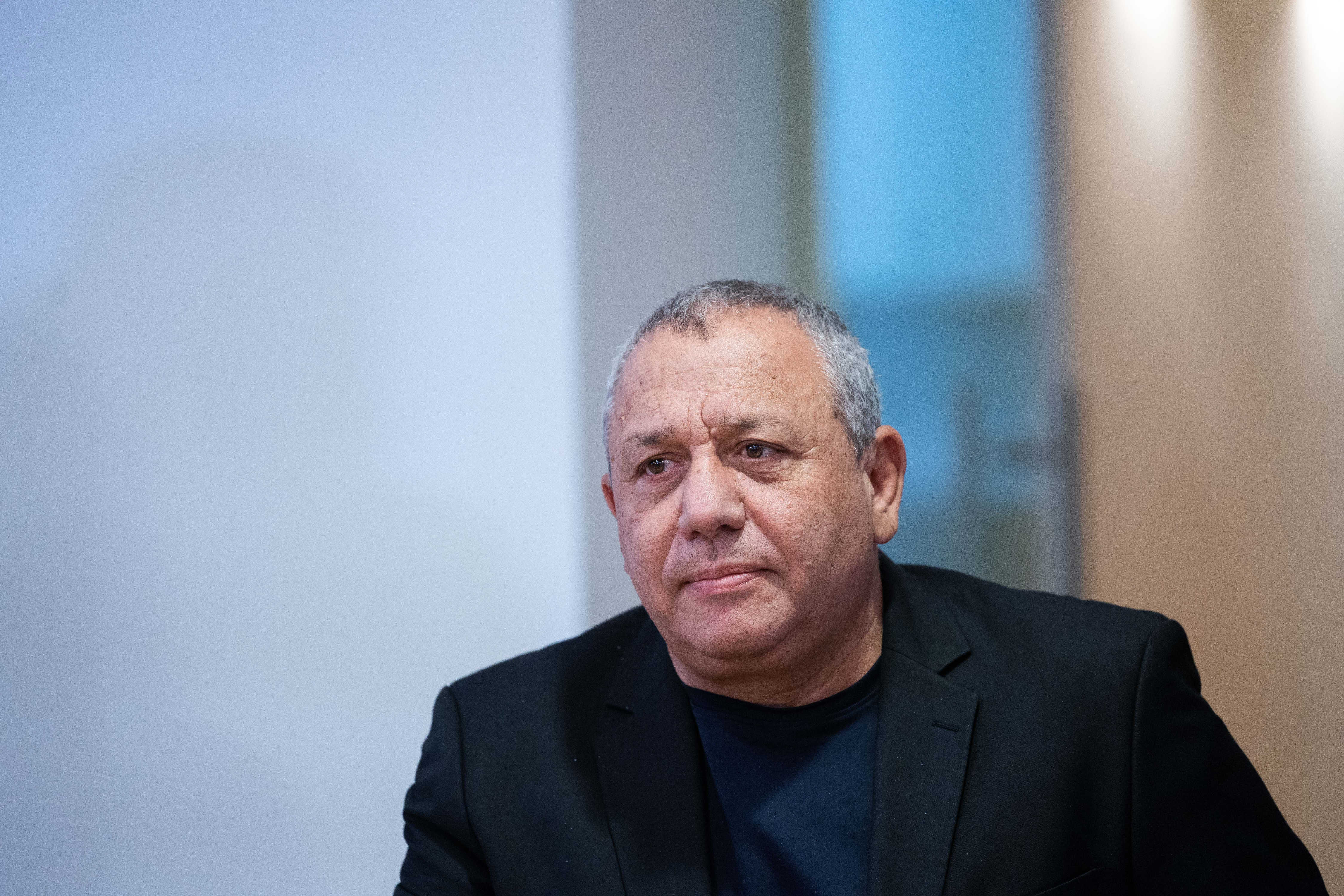 איזנקוט: צריך לחזור לשיחות בבית הנשיא