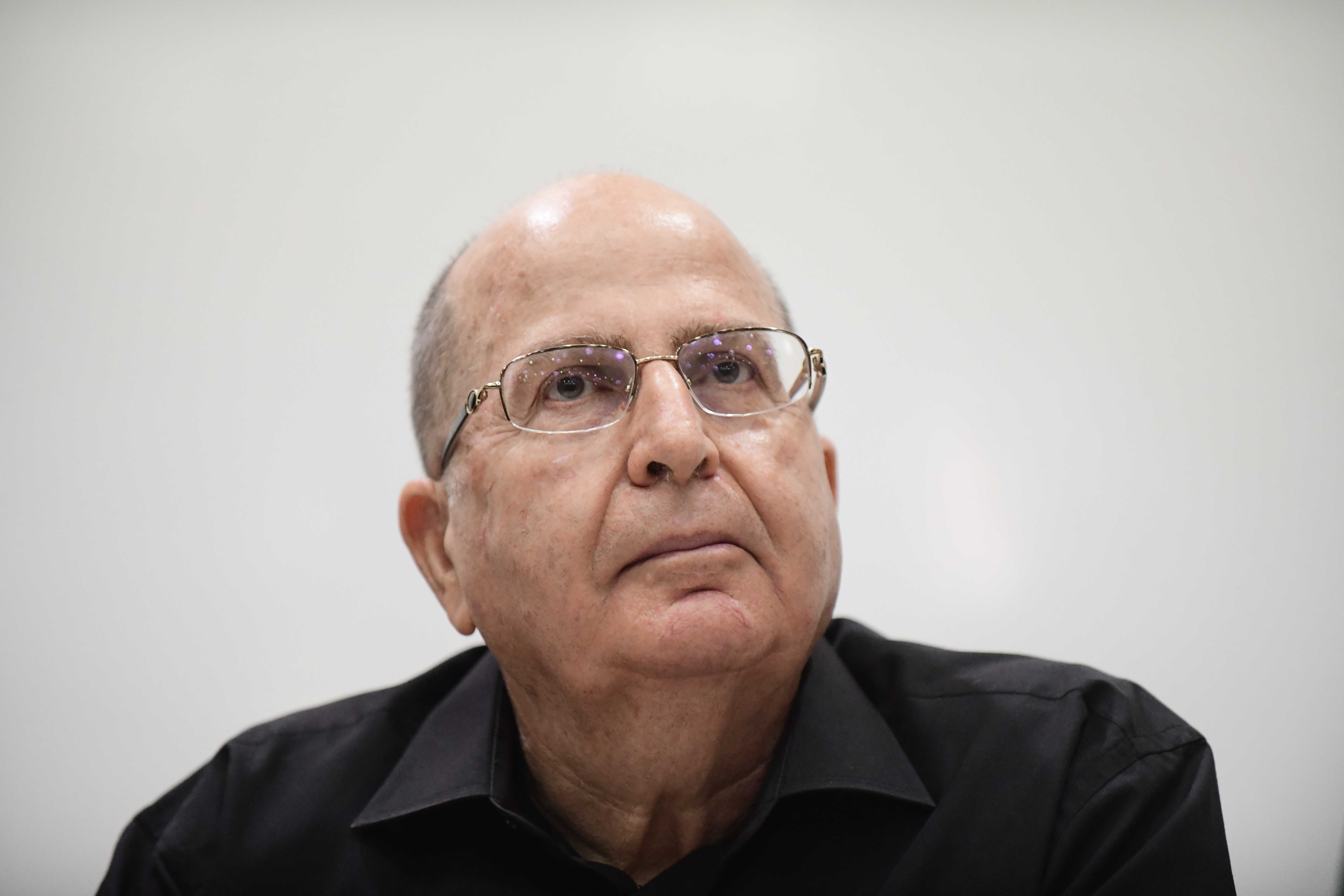 יעלון: "לא שולל חזרה לחיים הפוליטיים"