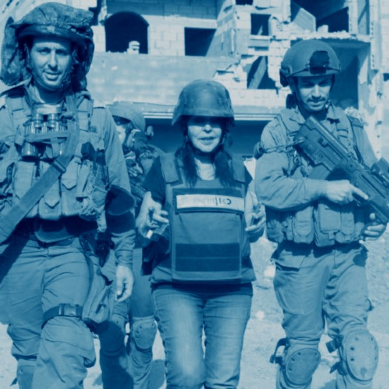 כרמלה מנשה בלב עזה עם הכוחות הלוחמים