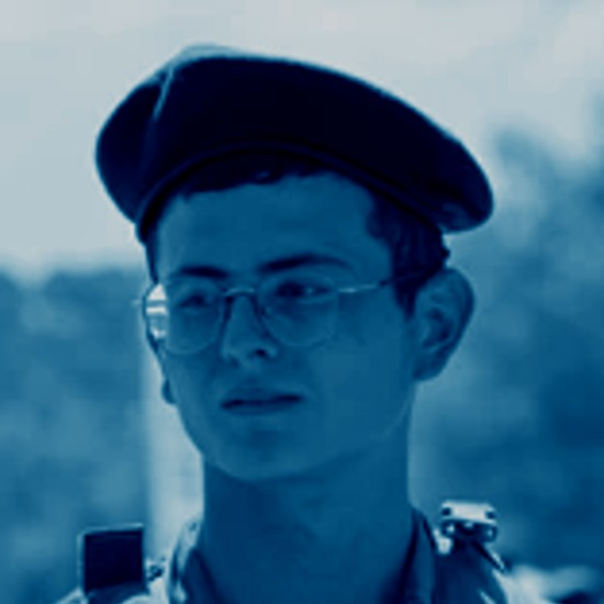 אריק אברג'יל: "קיבלנו מכה קשה, שלחנו את בננו לצבא בדיוק בשביל הדברים האלה"