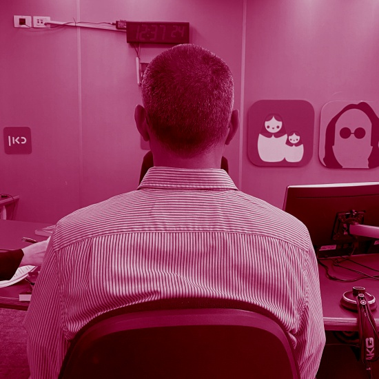 על מרגלים ובוגדים