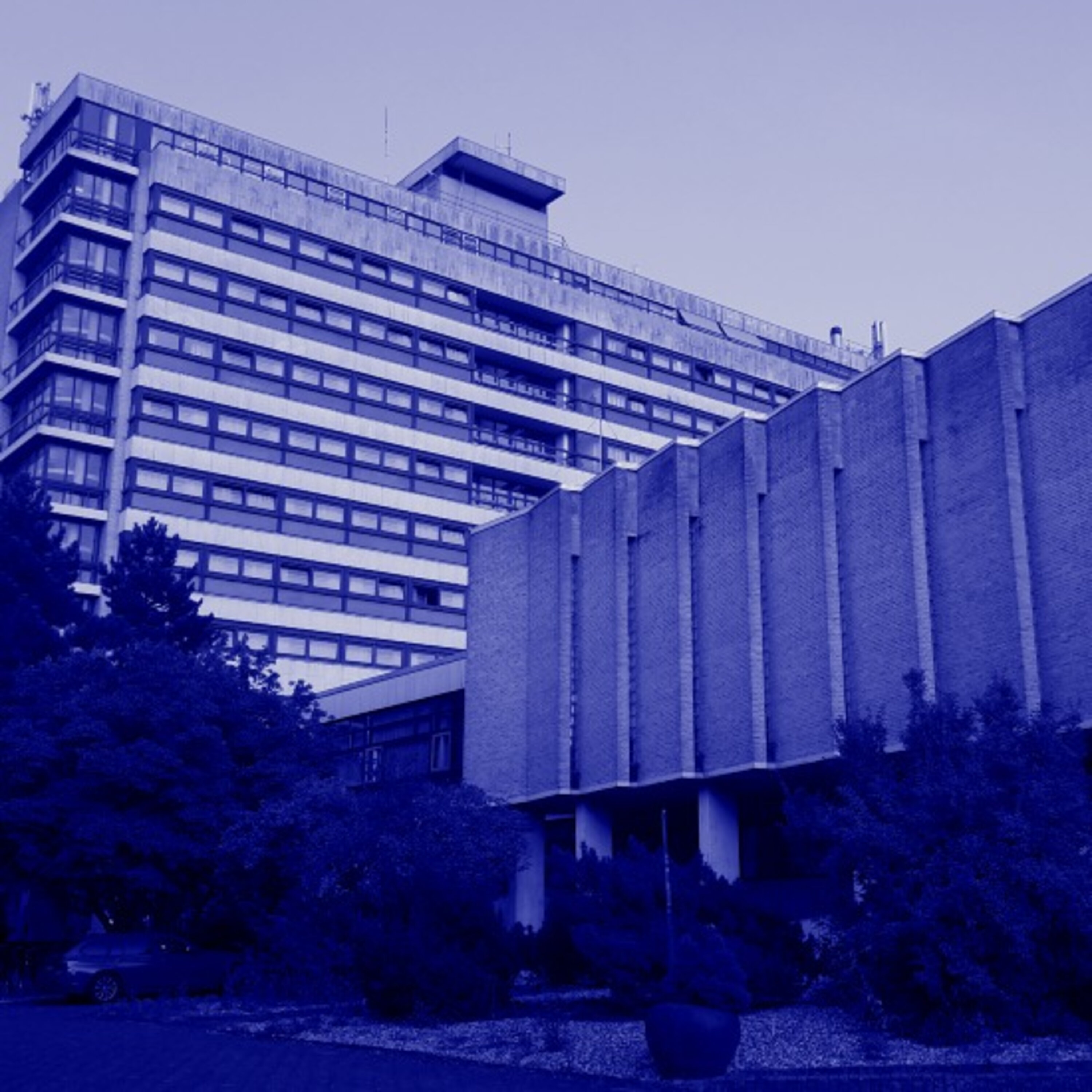 פרק 270: מי מנסה לחסל את הדיור הציבורי