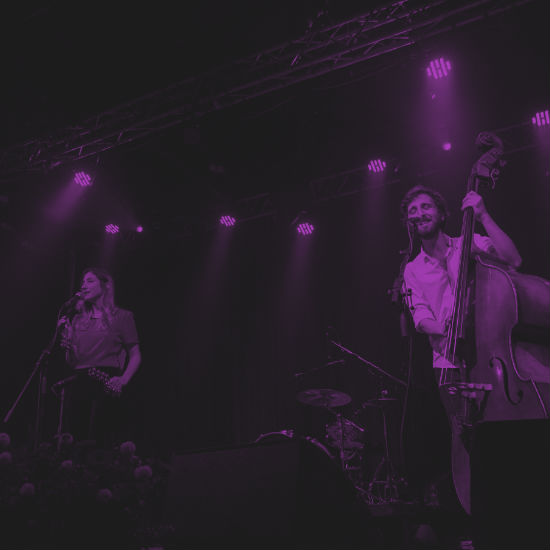 מאחורי השירים עם ג'יין בורדו