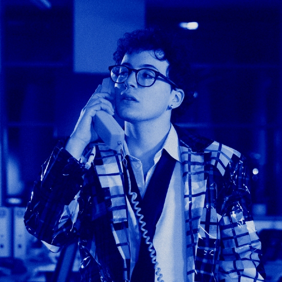 חצי בוסקילה חצי נועה קילה