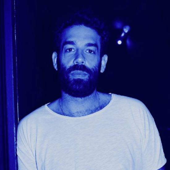 כתר הקוצים של רביד פלוטניק