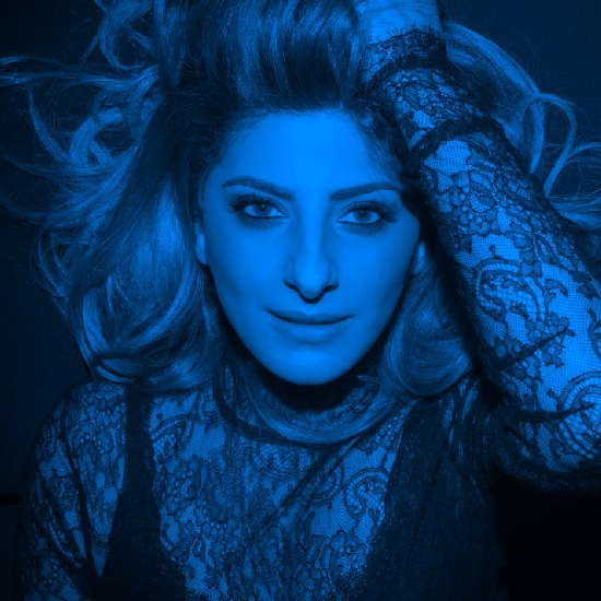 המאפיונר, החרדה וארון הבגדים