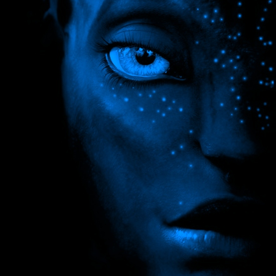 מה שיותר עמוק יותר כחול