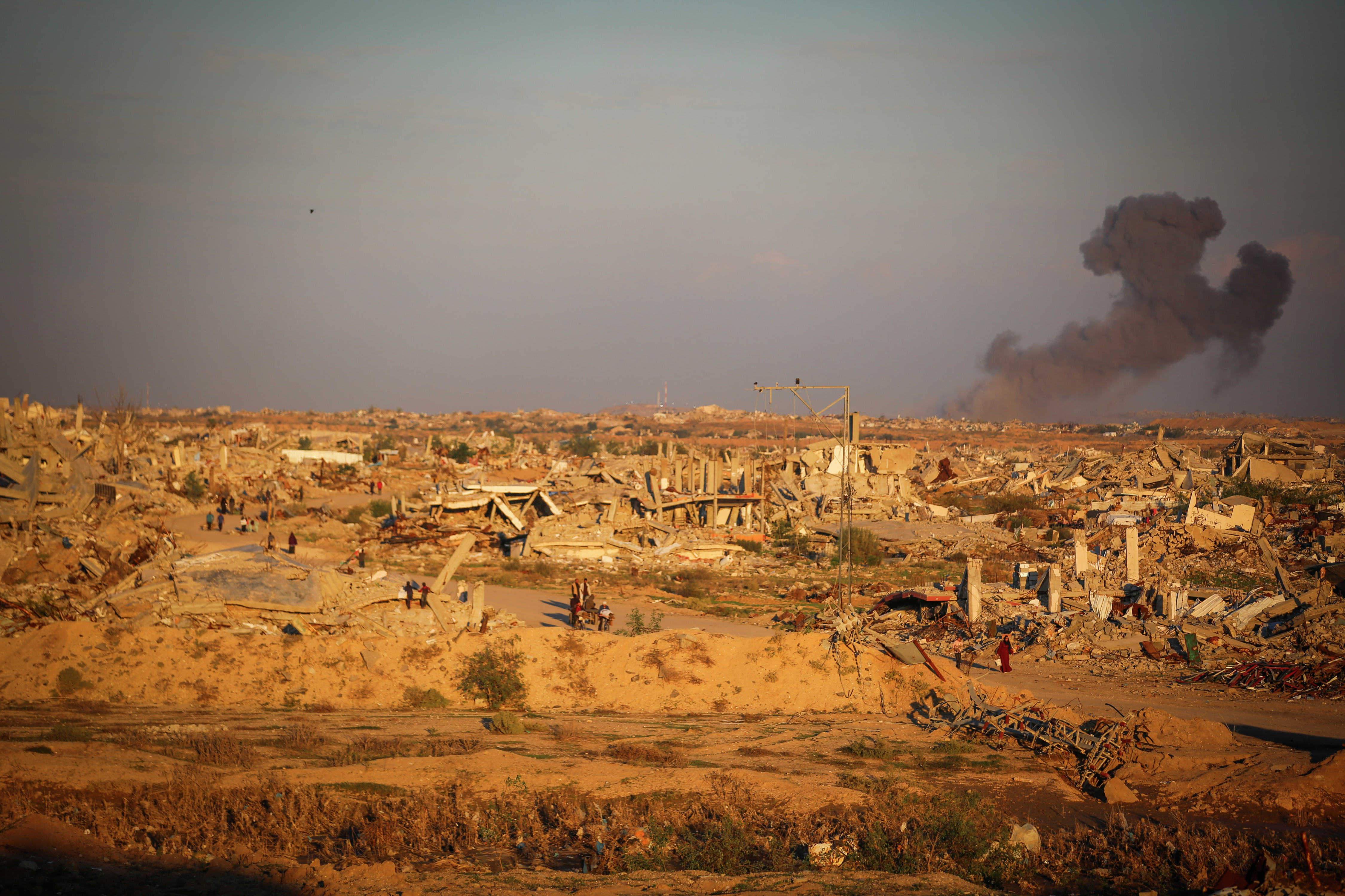 "אנחנו מנסים לשכנע את הממשל הלבנוני לקיים את חלקו ולפרק את חיזבאללה מנשקו"