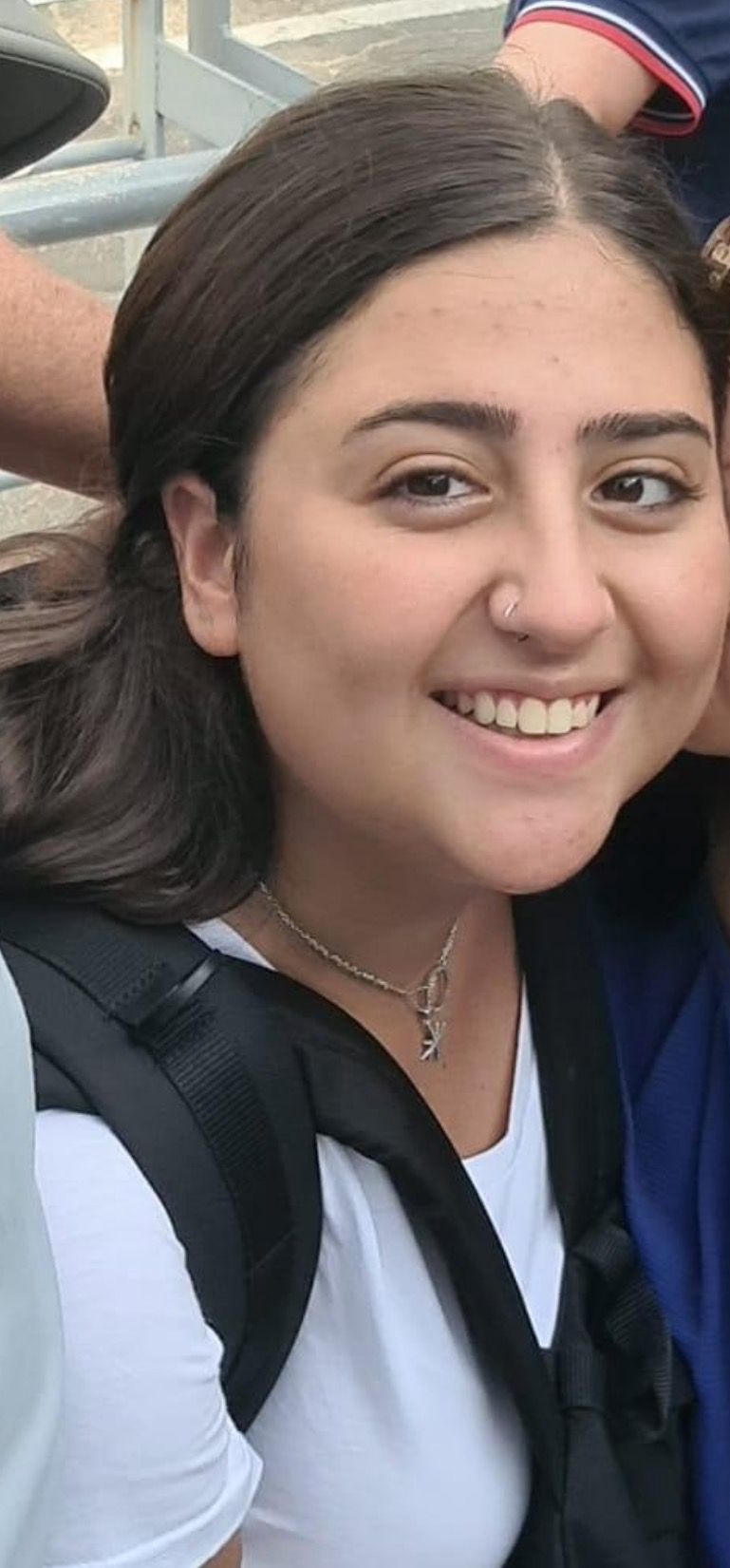 אייל אשל שביתו סמלת רוני, תצפיתנית שנרצחה במתקפת חמאס דורש תשובות מהצבא ומהמדינה.