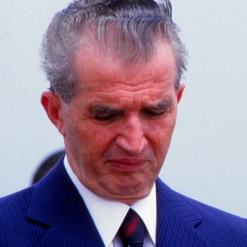 Imagen de El matrimonio Ceaucescu, dictadores de Rumanía y una gente algo cotilla