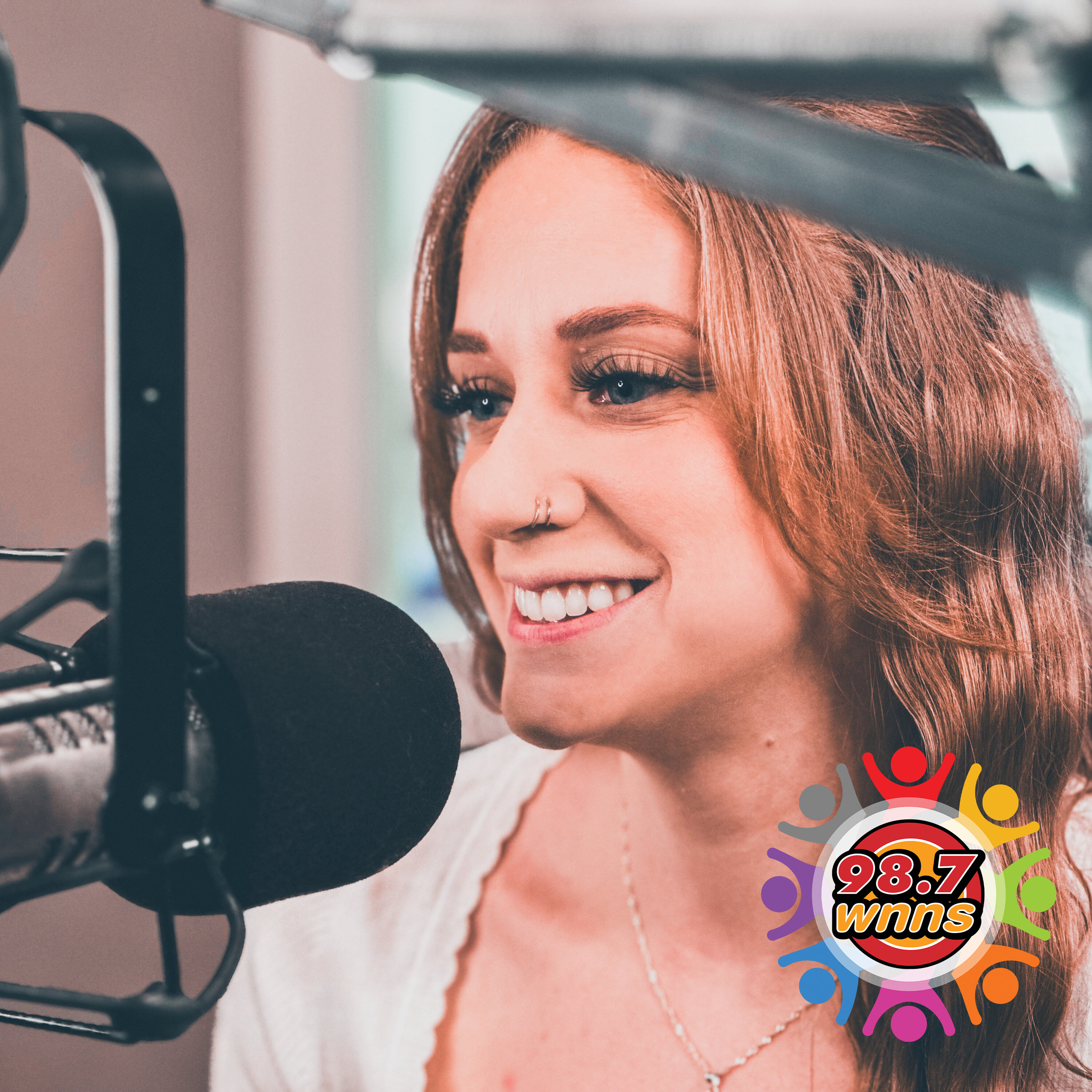Circle Of Friends: RaeAnne Dutz - Screen Time