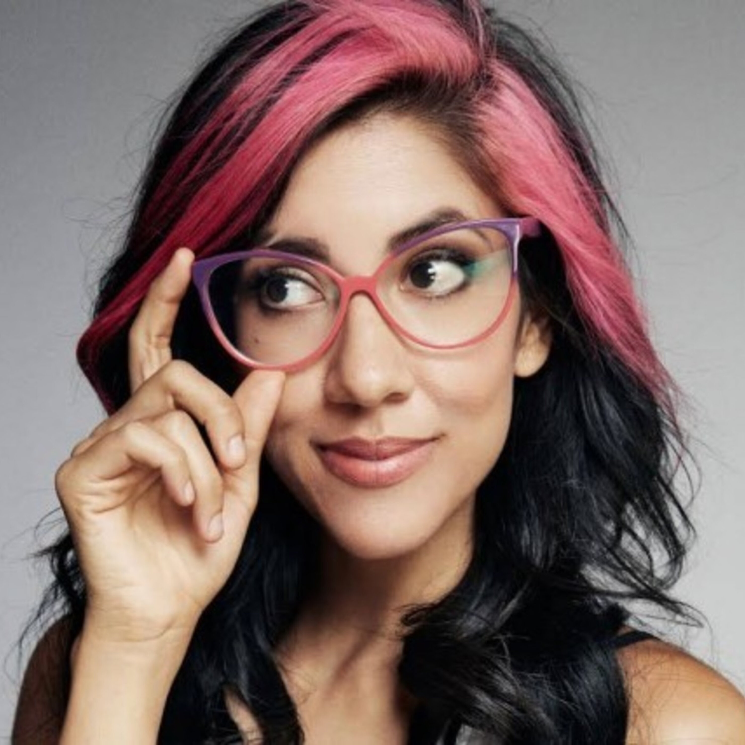 Phone-a-friend: Brooklyn Nine-Nine's Stephanie Beatriz episode artwork