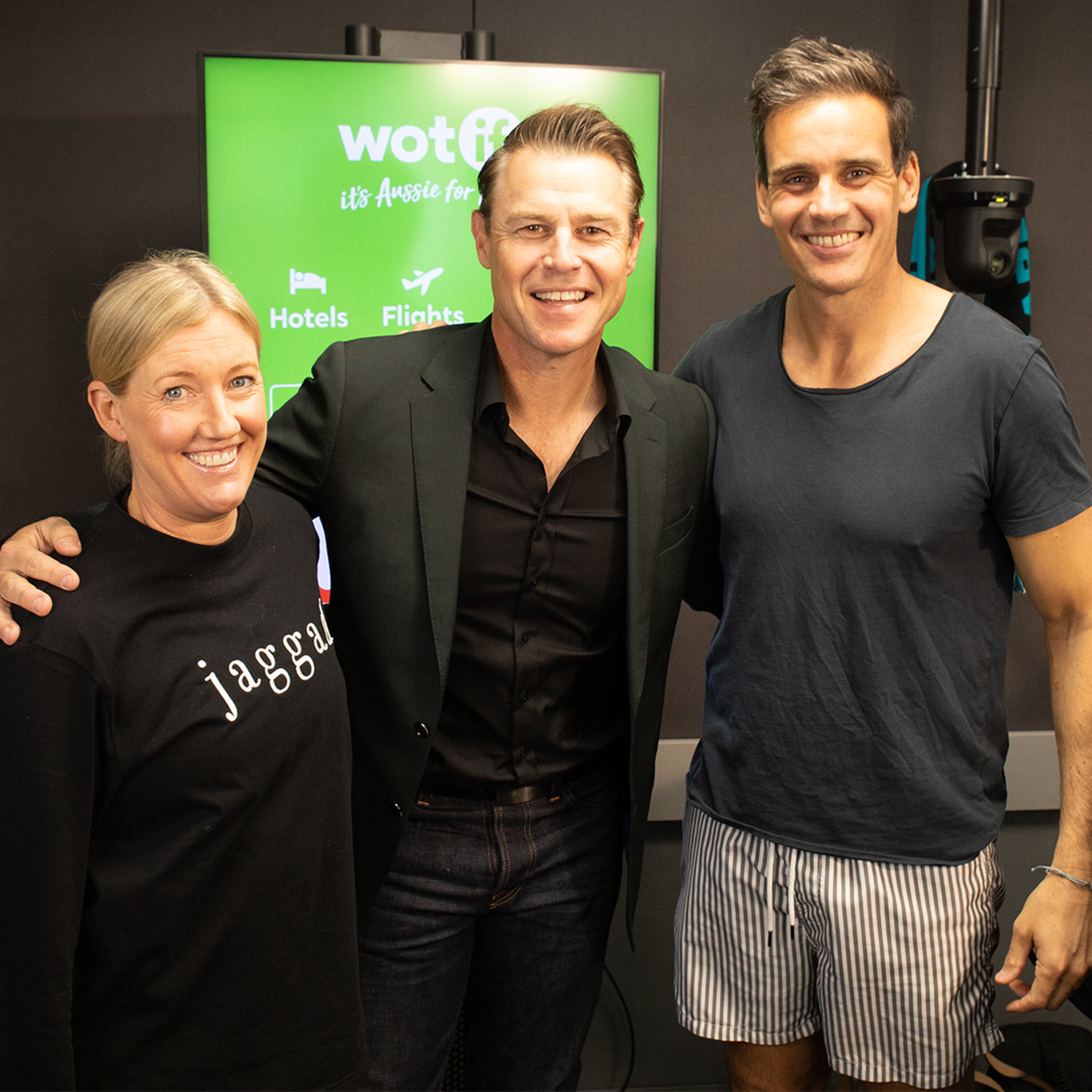 'Genuine Pants Man' Rodger Corser Kills Off The Competition On 'The Traitors' thumbnail