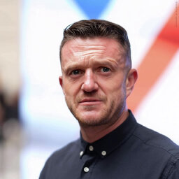 Tommy Robinson (2:2) - Martyr