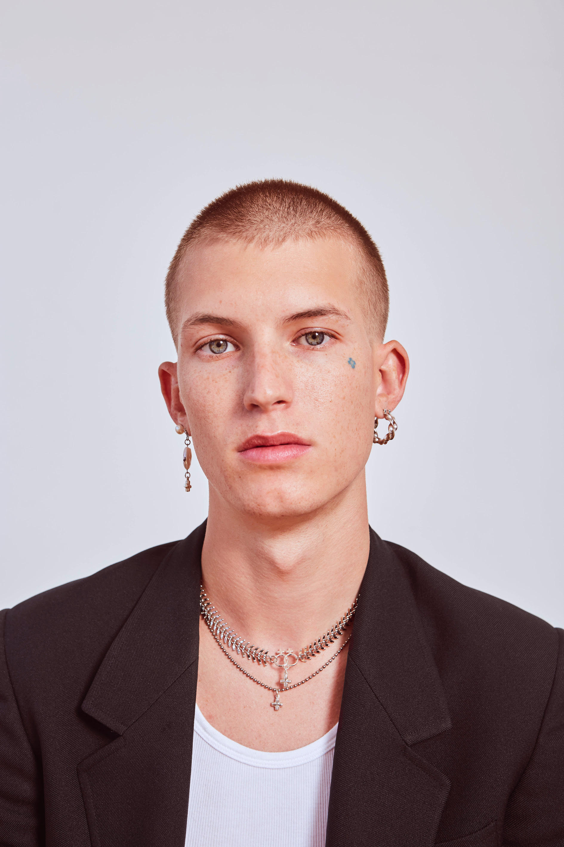 Gus Dapperton