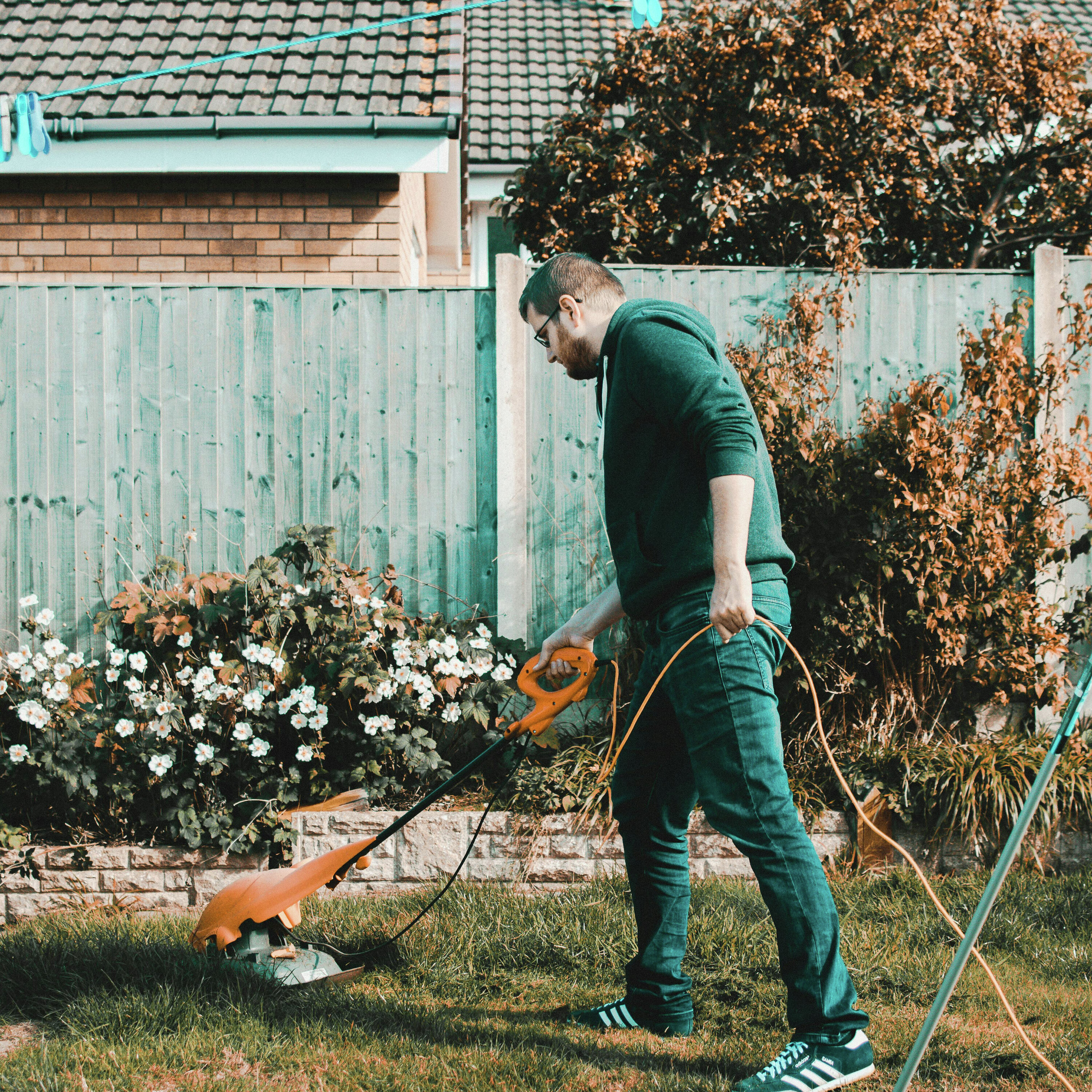 Fall Lawn Care: Mowing, Fertilizing, and More! episode artwork