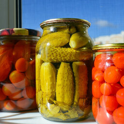 Home gardeners in a pickle with canning lid shortage