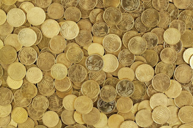 If you find a bag of gold coins while hiking...are you keeping them or turning them in to the authorities?