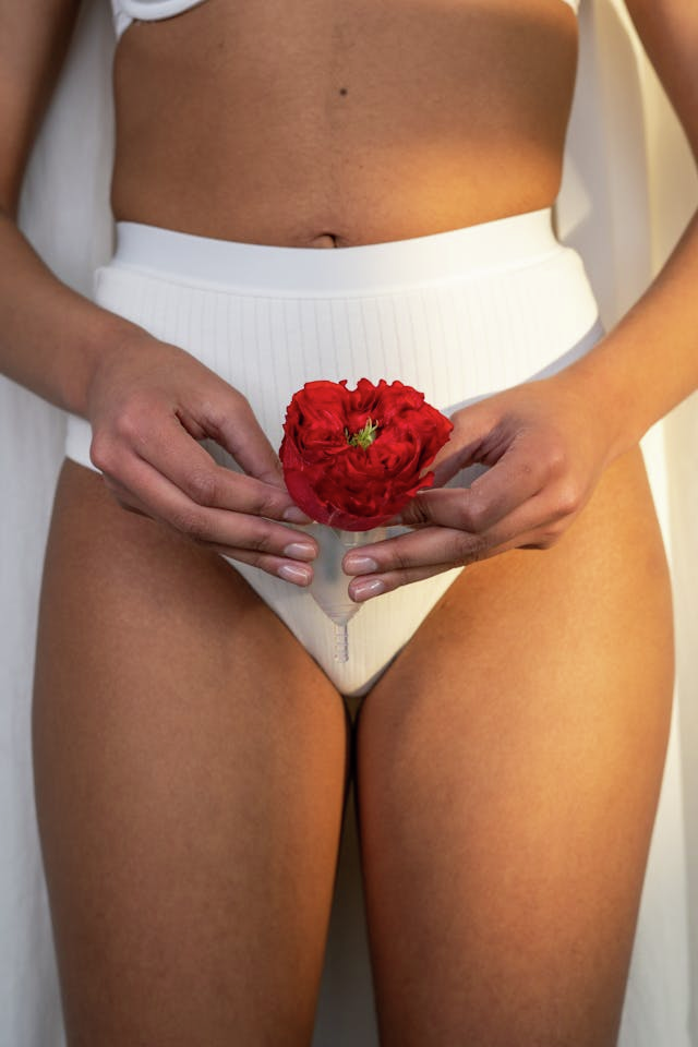 Nearly HALF of all Americans carry an extra pair of underwear with them at all times in case of emergency.