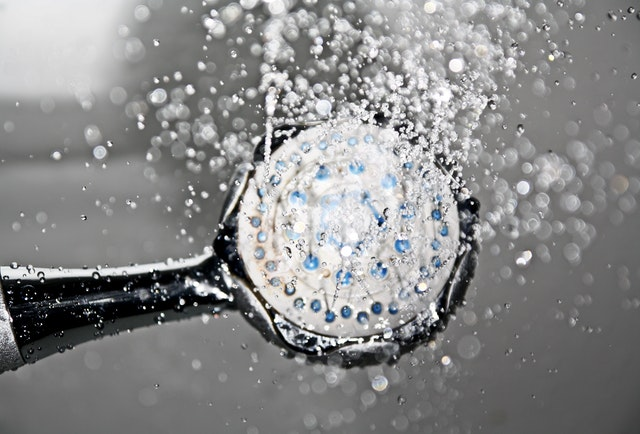 The one with "shower personality"