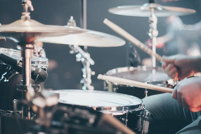 Dead or alive...create your 4 person "super group" of musicians - Singer/Guitarist/Bassist/Drummer