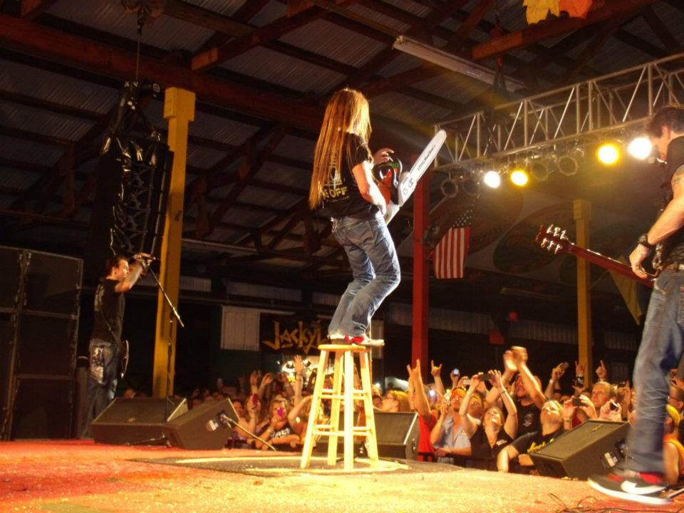 Jesse James Dupree of Jackyl helps announce the Big River Rally!