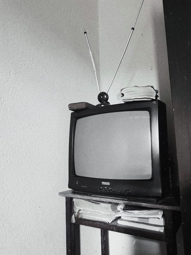 If you could jump into a TV show & that would be your "real life", what would you choose?