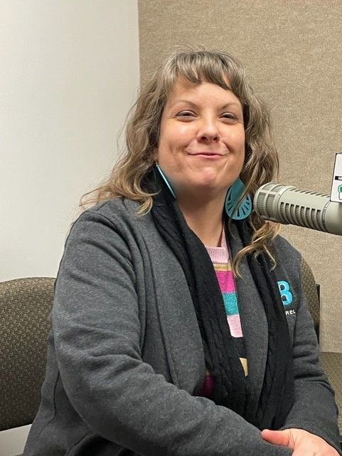 Around The Ozarks -- Rachel Hudson and  Meg Rallis