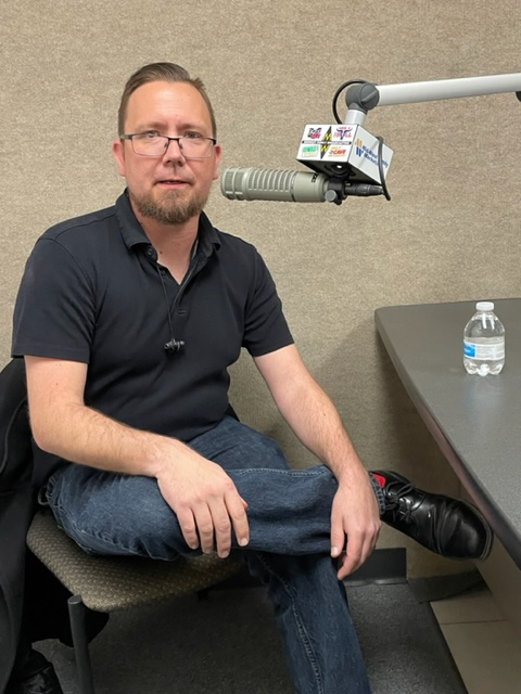 Around The Ozarks -- Tyler Moles and Zoe Zelonky