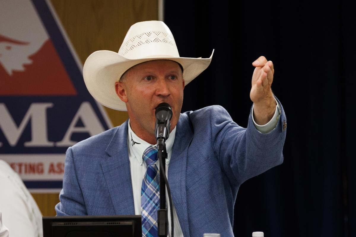DC Bills, World Champion Auctioneer Dean Edge episode artwork