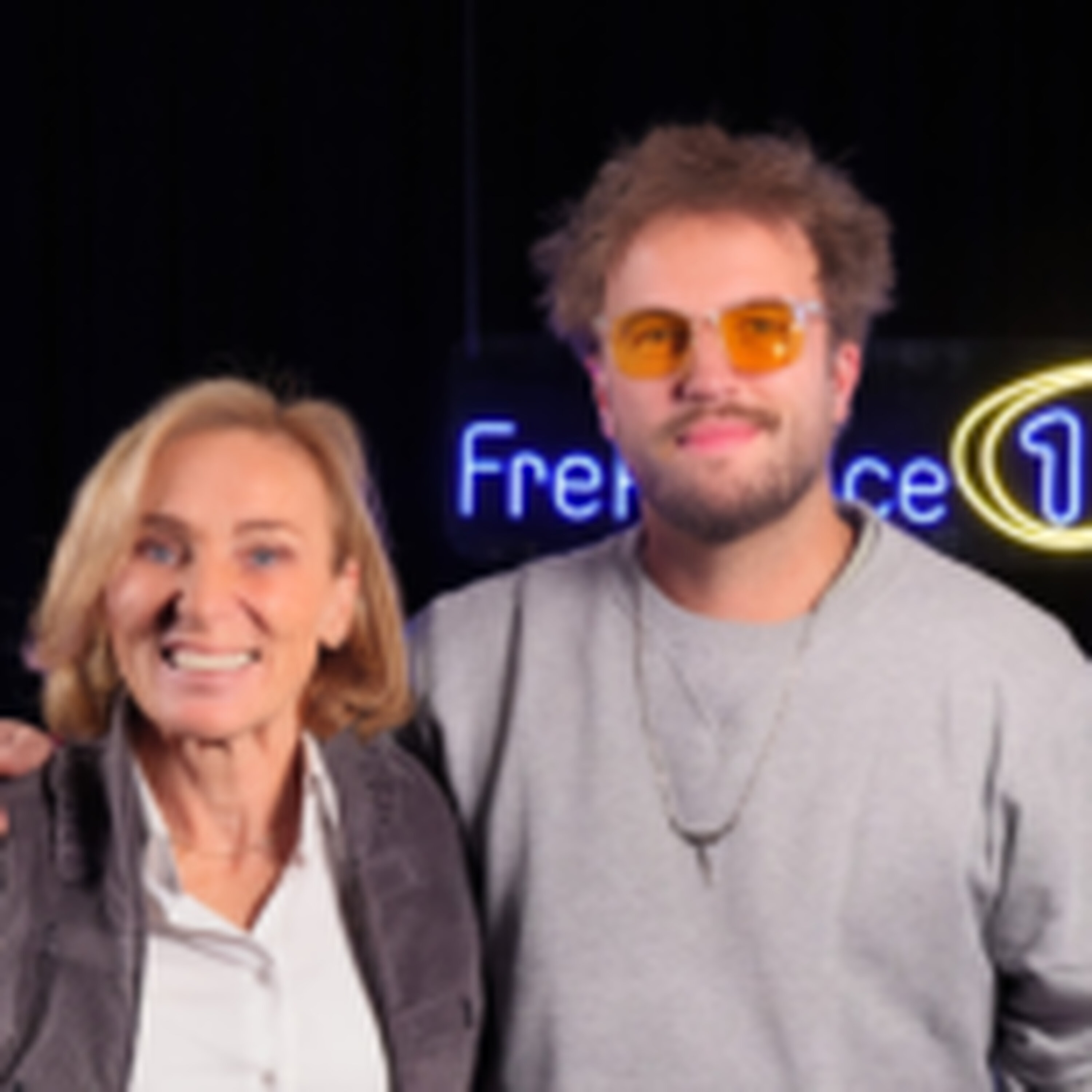 Host Frekvence 1