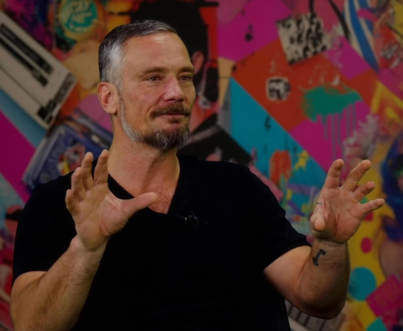 Martin Kačer: od rozjetého moderátora přes detox k vědomému životu a podcastu s Kairou episode artwork