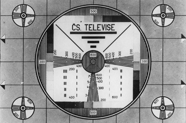 25. února: Den, kdy v Československu začalo pravidelné televizní vysílání episode artwork