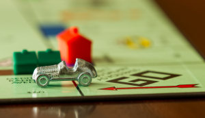 5. listopadu: Den, kdy Parker Brothers začínají prodávat Monopoly episode artwork