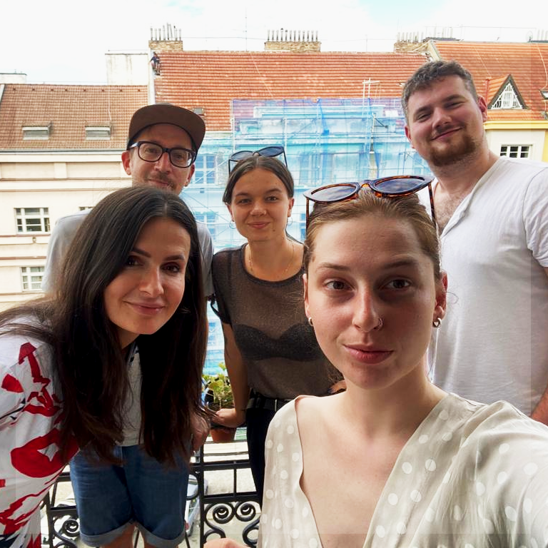 Podpultovky – nejlepší podcast k uklízení