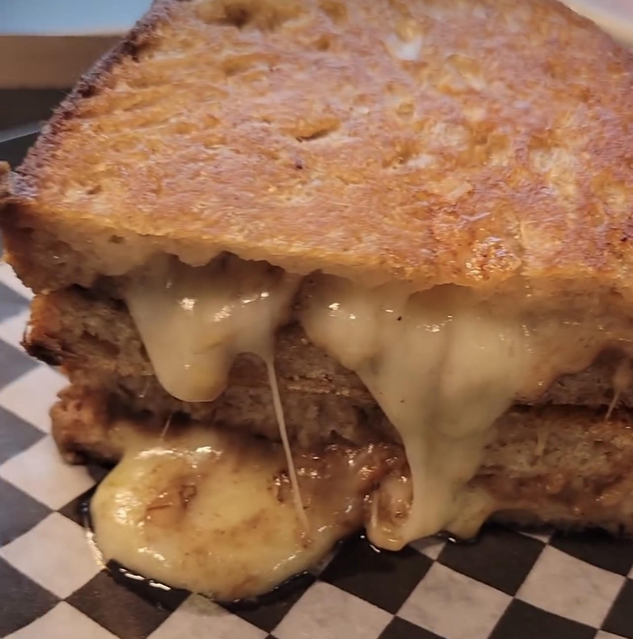 Is This The BEST Grilled Cheese In Montreal???
