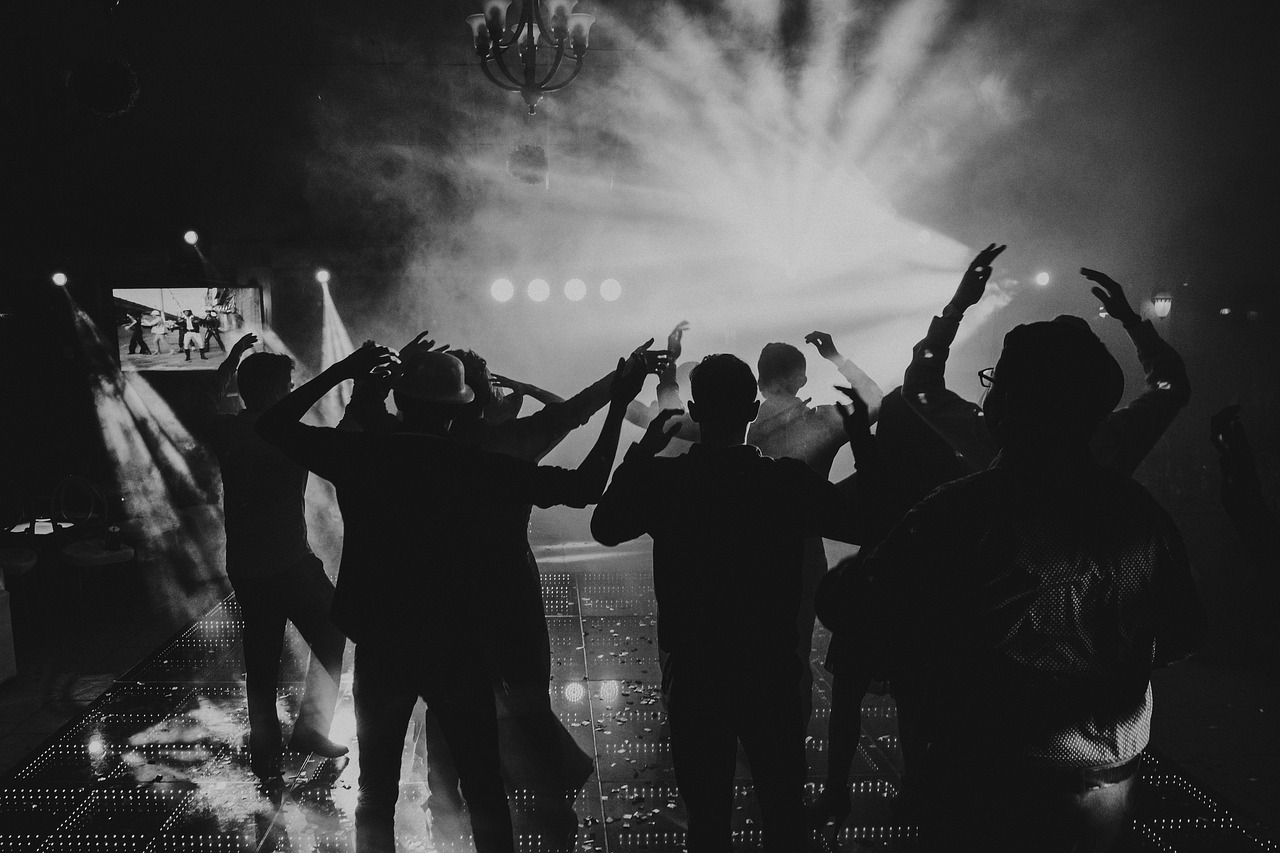 Party for Two - Ravers in Don Valley - Speed limits too low? - Touchdowns and Fumbles