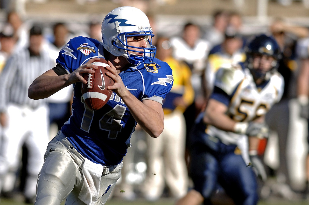 Touchdowns and Fumbles with Bob Reid 